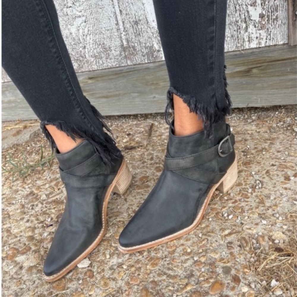 Free People Back Loop Bootie‎ - Picture 10 of 12